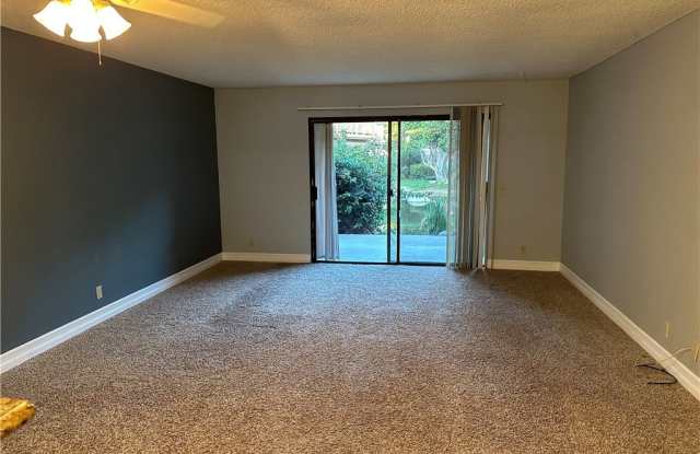 15 Foxglove Way