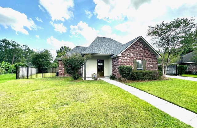 515 Lake Worth Dr - 515 Lake Worth Drive, Baton Rouge, LA 70810