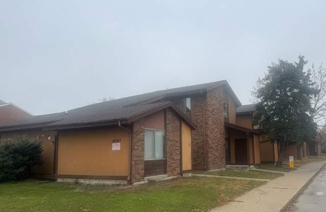 West Allis-3BD Townhouse