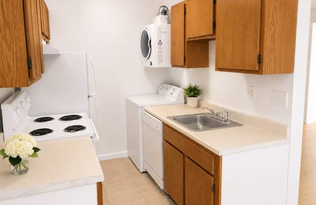 2026 Move-In Special – $500 LEASE SIGNING BONUS!! Cozy 1-Bedroom Apartment with W/D & Parking in Southeast DC