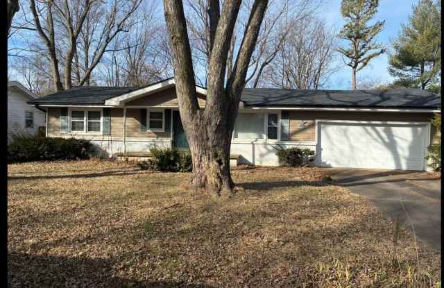 Very spacious 4 bedroom, 2 bath home in Kickapoo Schools! This will go fast!