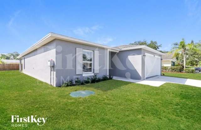 844 Southwest Amethist Terrace