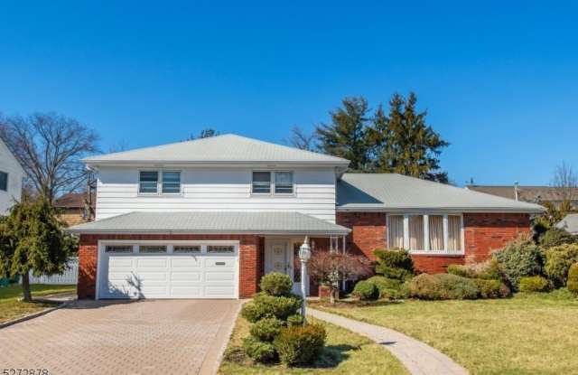 32 Rabkin Dr