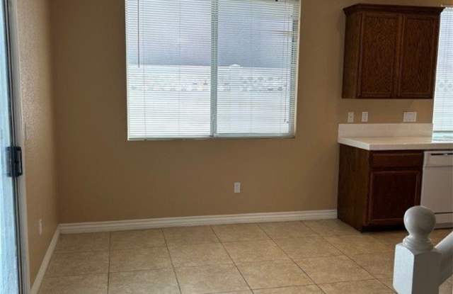 7576 Grassy Bank Street