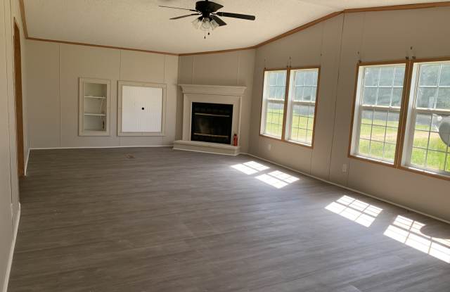 1021 Treadwell Bridge Road