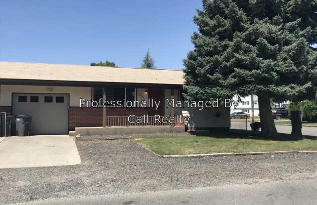 8425 E Valleyway - 8425 East Valleyway Avenue, Spokane Valley, WA 99212