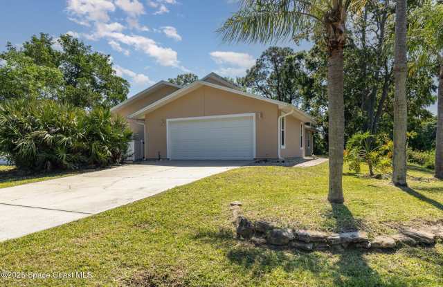 1399 Tilberg Avenue NW