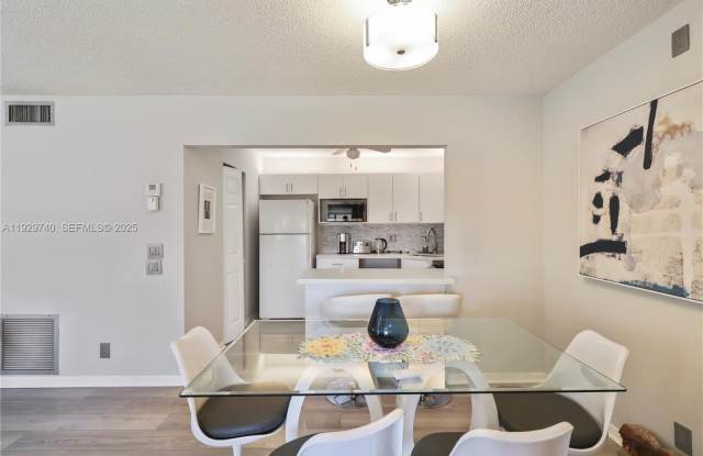 Photo of 313 Knotty Pine Cir