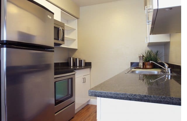 Photo of 600 Whisman