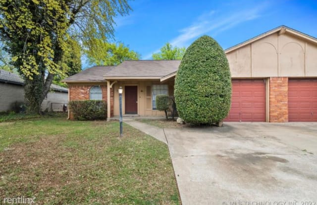 6621 E 72nd Pl - 6621 East 72nd Place, Tulsa, OK 74133