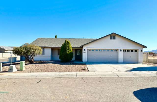 Photo of 3 Bedroom Home in Great Neighborhood!