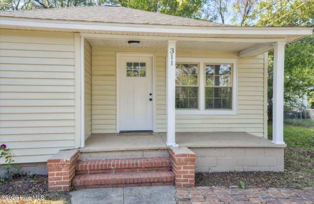 311 Abbeville Avenue NE