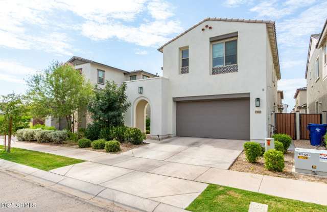 10029 E TAHOE Avenue