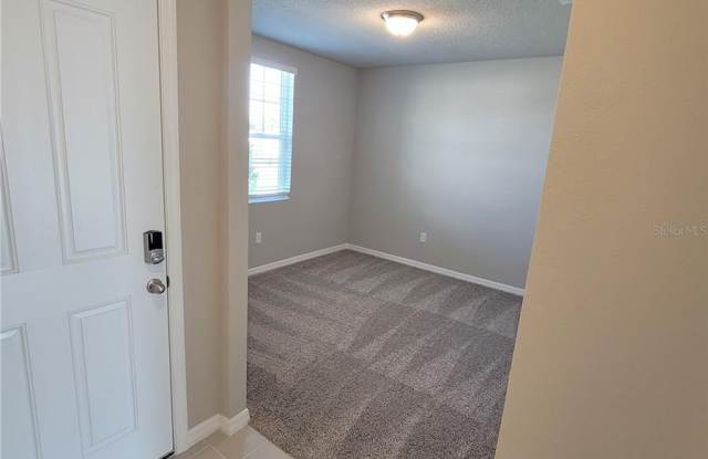 1622 BARK RIDGE DRIVE