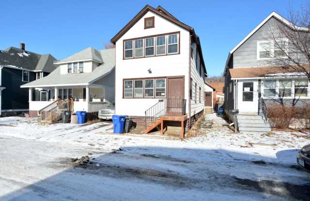 4 Bed | 2 bath Large Home in Desired Location