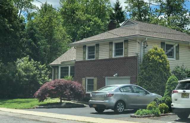 Photo of 204 Pierron Street