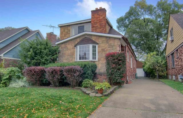 876 Rivard - 876 Rivard Boulevard, Grosse Pointe, MI 48230