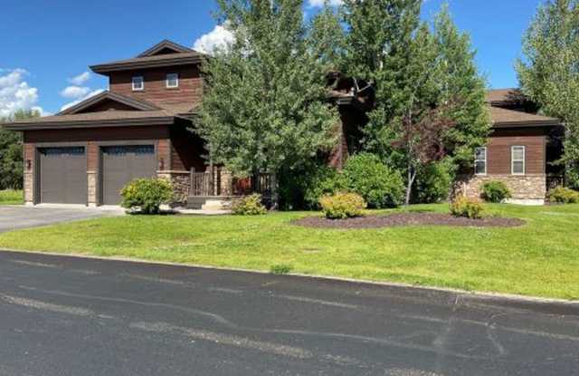 3 bed, 3 bath Duplex in Driggs