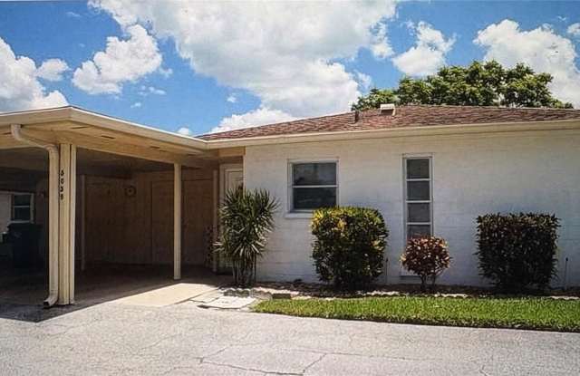 5059 LIVE OAK CIRCLE
