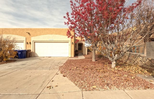 1977 Pinetrail - D Las Cruces - 1977 Pine Trail Street, Las Cruces, NM 88012