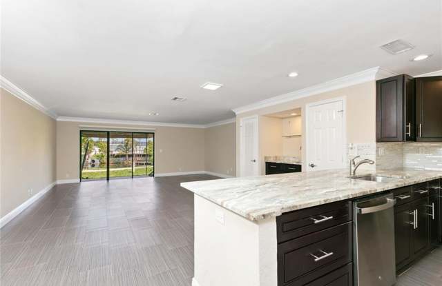 Charming recently renovated 2-bedroom townhome located in East Delray Beach.