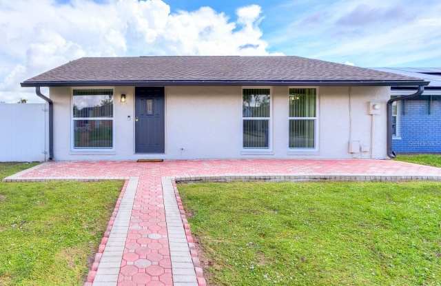 8541 BRIAR GROVE Circle