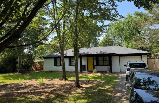 Photo of Charming 3BR House in Locust Grove