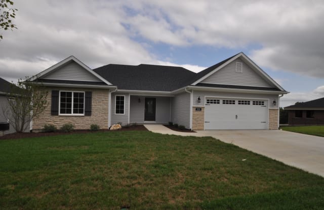 1806 MILLS DR - 1806 Mills Drive, Columbia, MO 65203