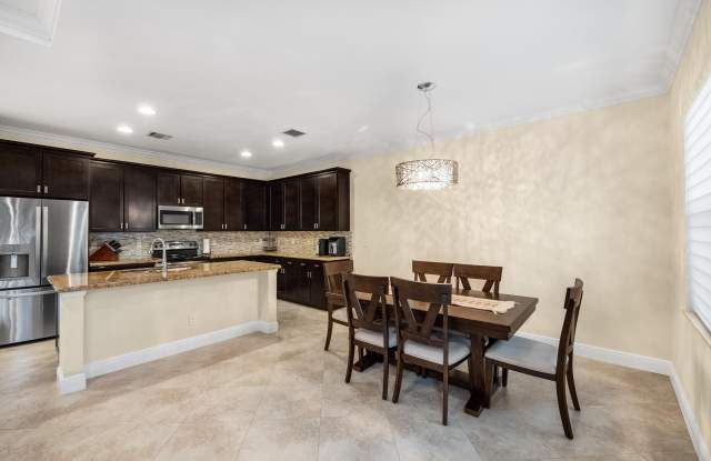 4859 Cadiz Circle Circle