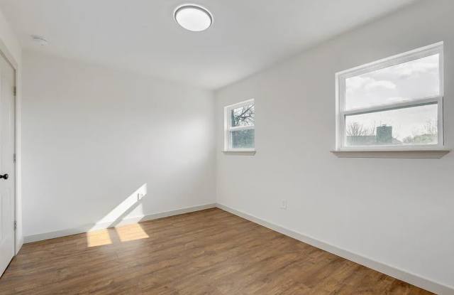 5205 Two Iron Street