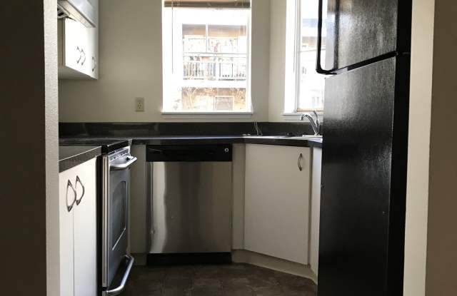 5300 Harbour Pointe Blvd