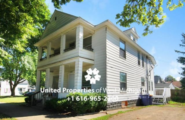 1048 Lincoln Ave. NW - 1048 Lincoln Avenue Northwest, Grand Rapids, MI 49504