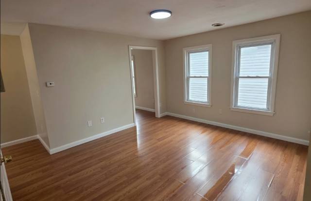 1119 West 8th Street - 2nd Fl