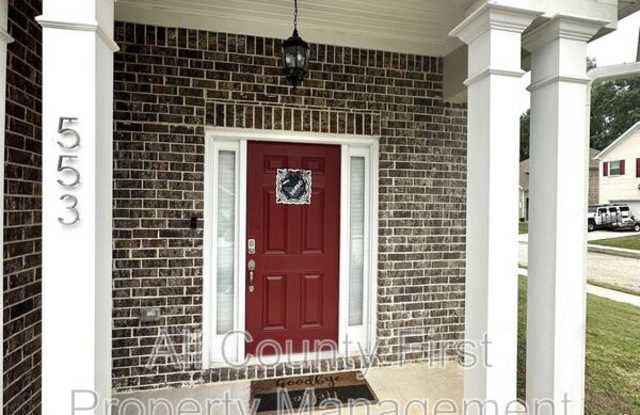 553 Sprayberry Dr