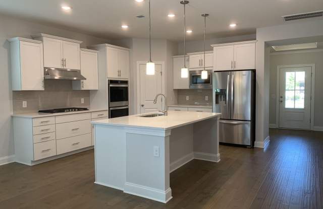 1708 Boardwalk Pl