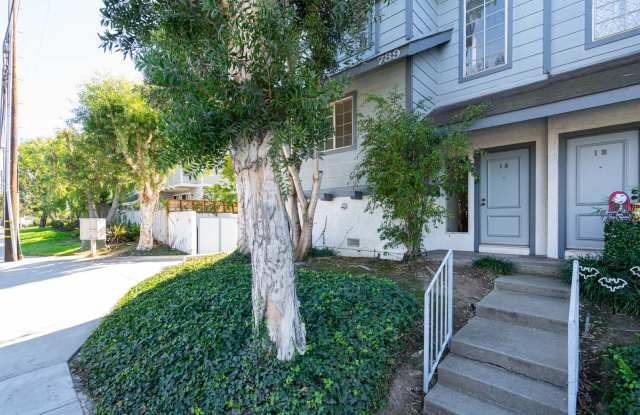 Costa Mesa Townhome | 2BR, 2.5BA | Minutes to the Coast | *FREE ½ MONTHS RENT UPON MOVE IN*