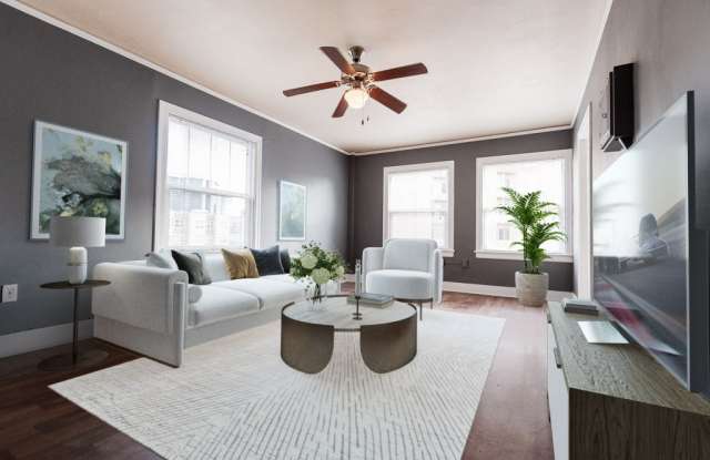 Photo of Edwards on Fifth