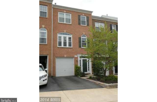 6913 ROLLING CREEK WAY - 6913 Rolling Creek Way, Franconia, VA 22315