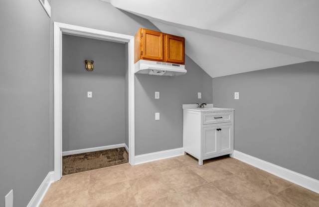 SPACIOUS 6 BEDS | 3 BATHS - DOWNTOWN ATLANTA - ATLANTA HOUSING VOUCHERS ACCEPTED