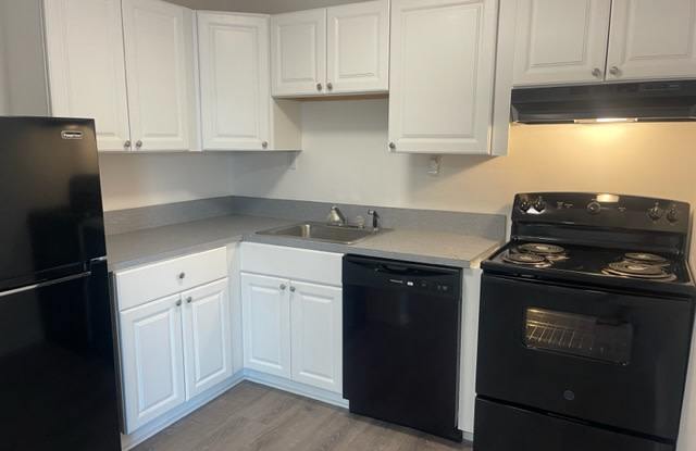 1012 Adams Avenue-2D - 12D