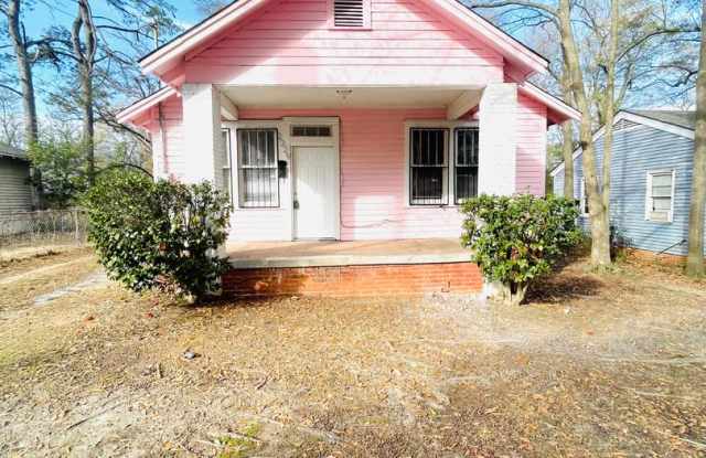 ** 2 bed 1 bath Located behind Jackson Hospital ** Call our self showing number to schedule a tour 334-366-9198