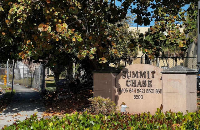 Photo of 8411 NW 8th St