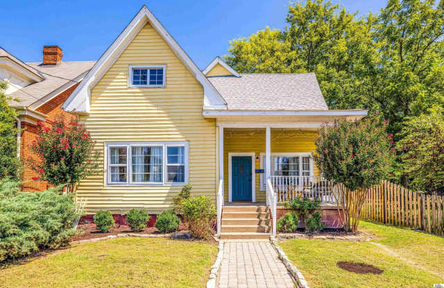 Photo of 522 N 8th St.