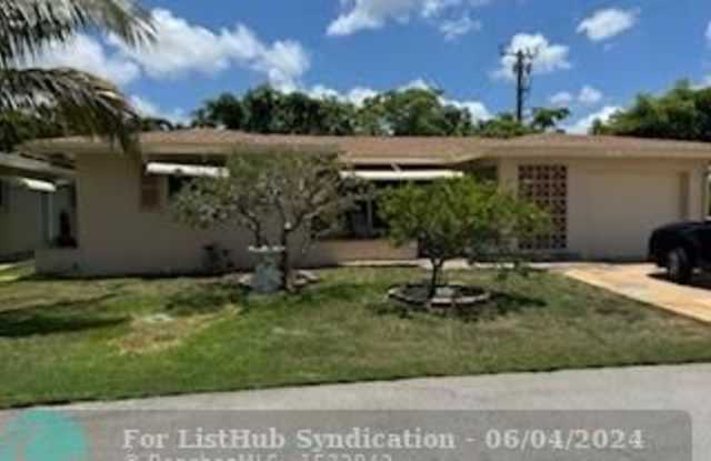 5104 NW 55th Ct