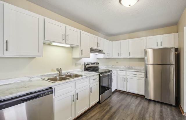 13336 Parkwood Dr # 120