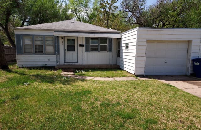 631 N Custer St - 631 North Custer Avenue, Wichita, KS 67203