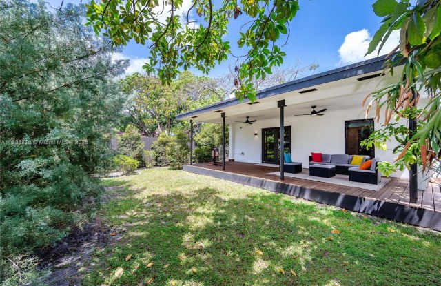 412 Northwest 41st Street