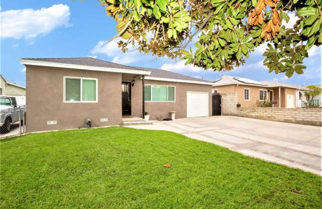 7431 Satsuma Ave - 7431 Satsuma Avenue, Los Angeles, CA 91352