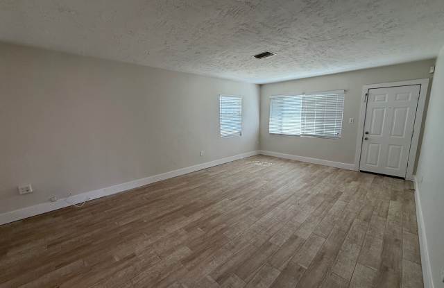 210 Martin Luther King Jr Ave W