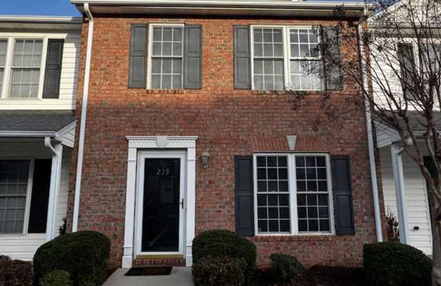 Wyndhurst Neighborhood with Finished Basement